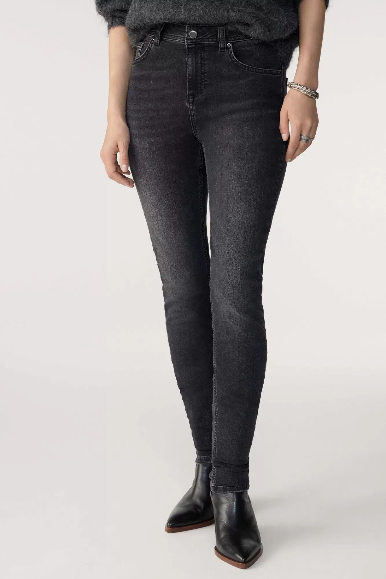 ba&sh Denim*Aimi. Noir