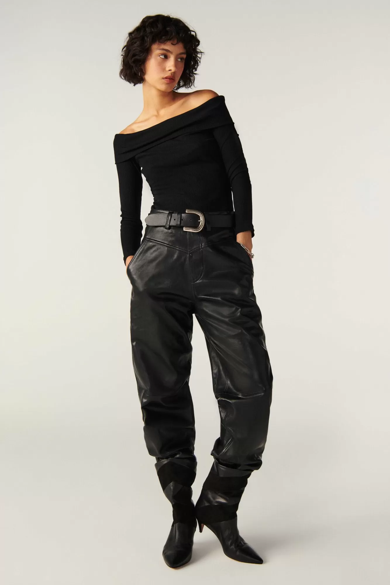 ba&sh Tops & Chemises*Bardot. Noir