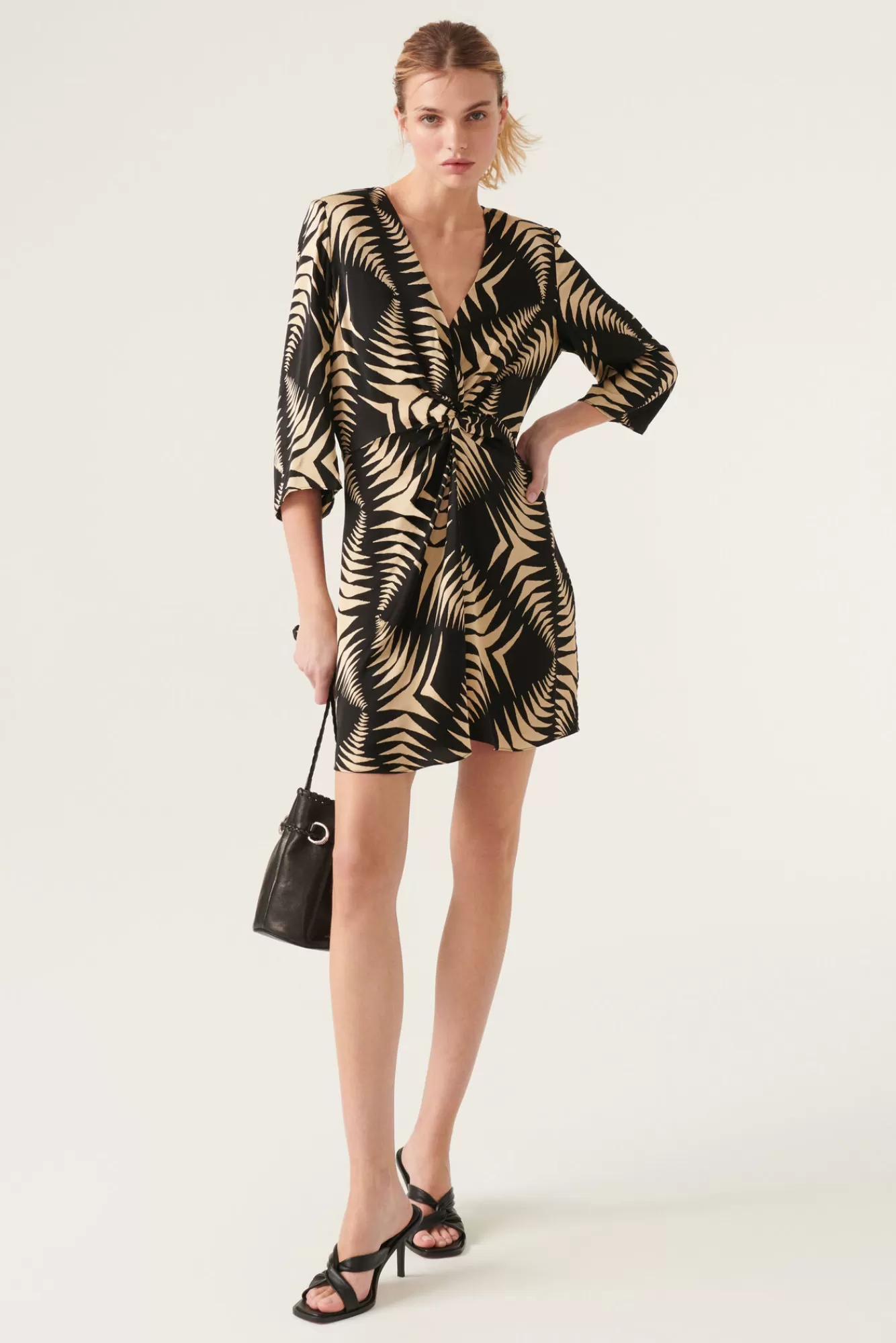 ba&sh Robes*Naude. Noir
