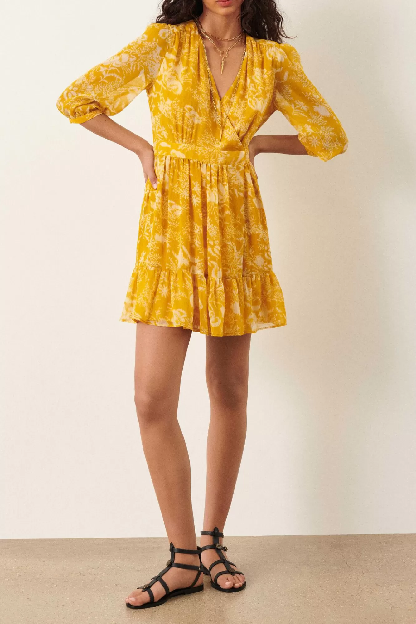 ba&sh Robes*Ulia. Jaune