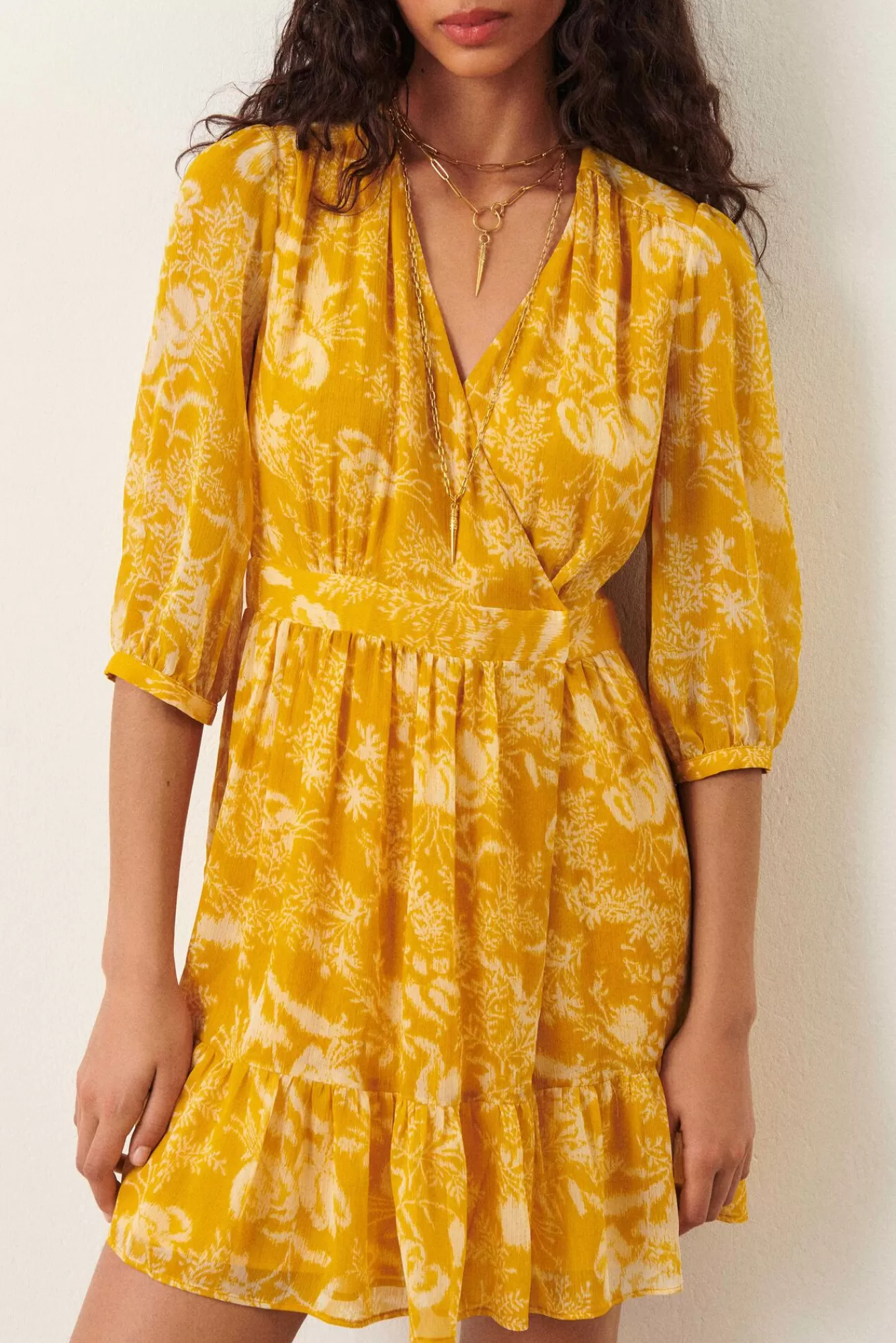 ba&sh Robes*Ulia. Jaune